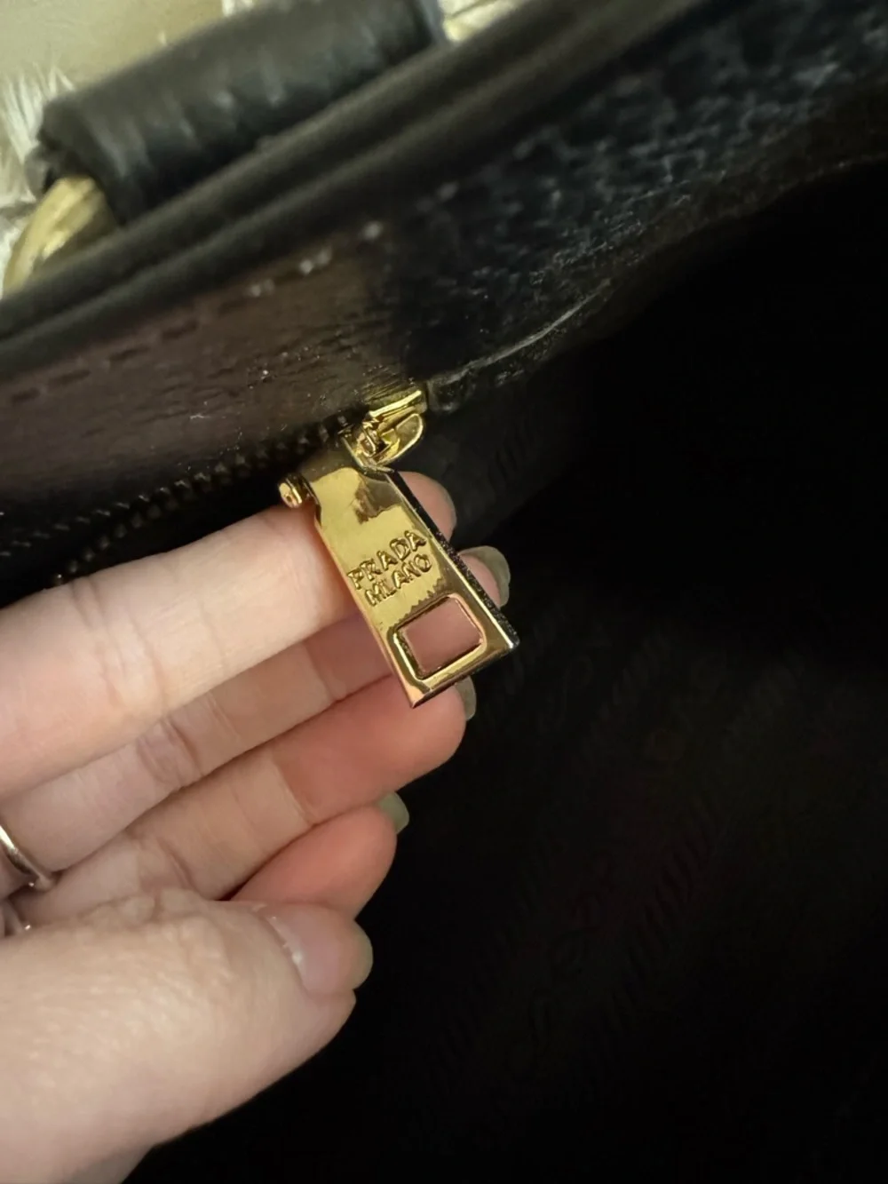 PRADA Black Leather bag - Picture 7 of 12